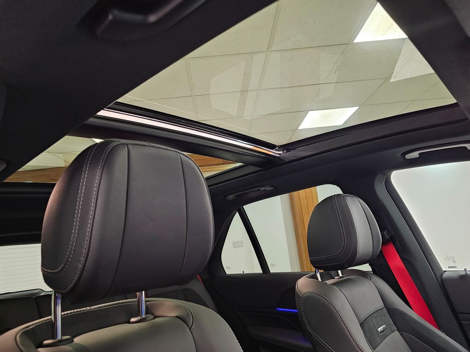 2025 Mercedes-Benz GLE Class - image 15