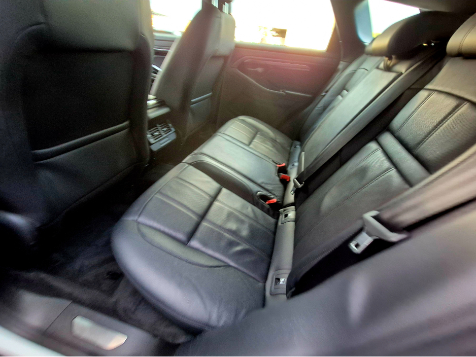 2021 Land Rover Range Rover Evoque - image 16