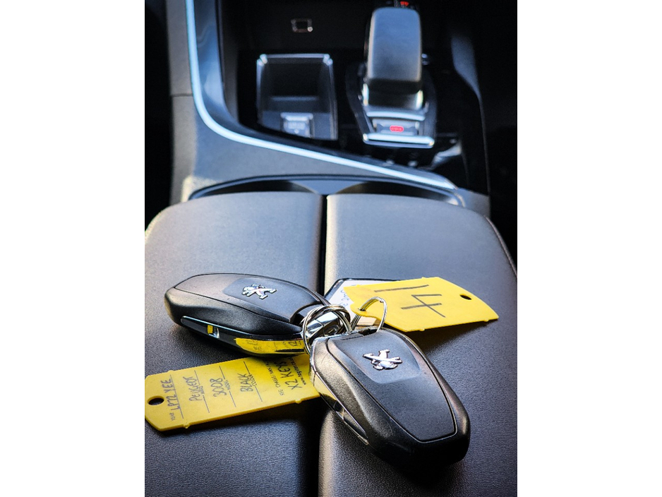 2023 Peugeot 3008 - image 30