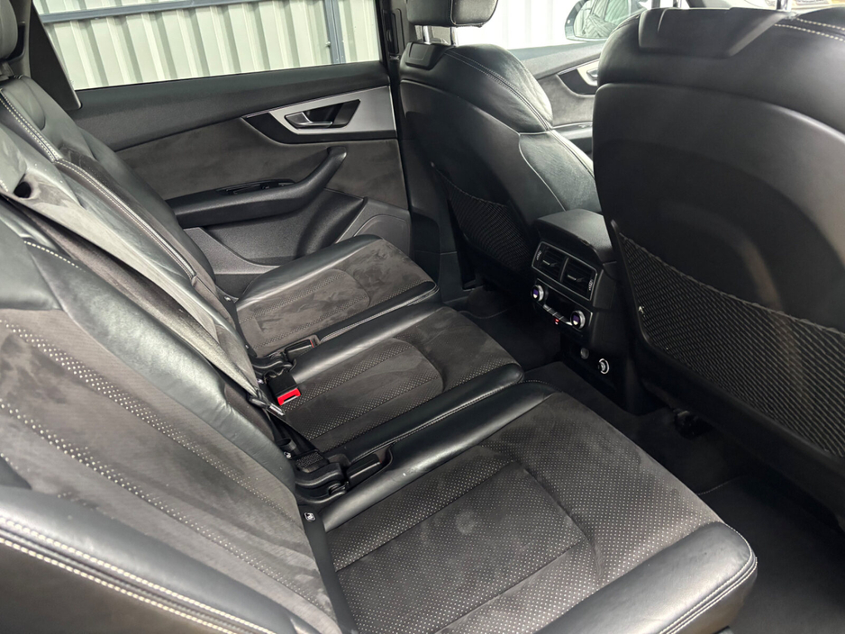 2019 Audi Q7 - image 7