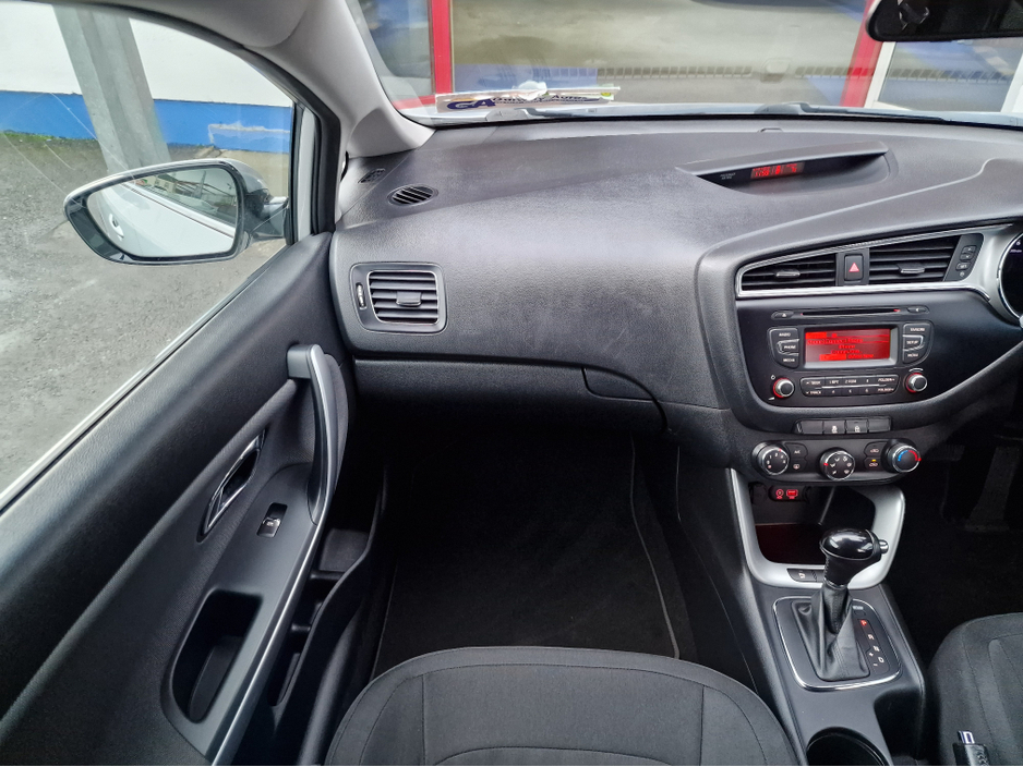 2017 Kia Ceed AUTOMATIC-1.6 CRDI-LOW MILEAGE €10,450