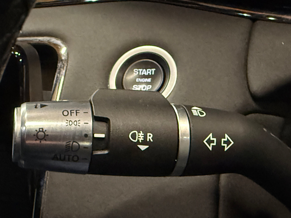 2022 Land Rover Range Rover Evoque - image 19