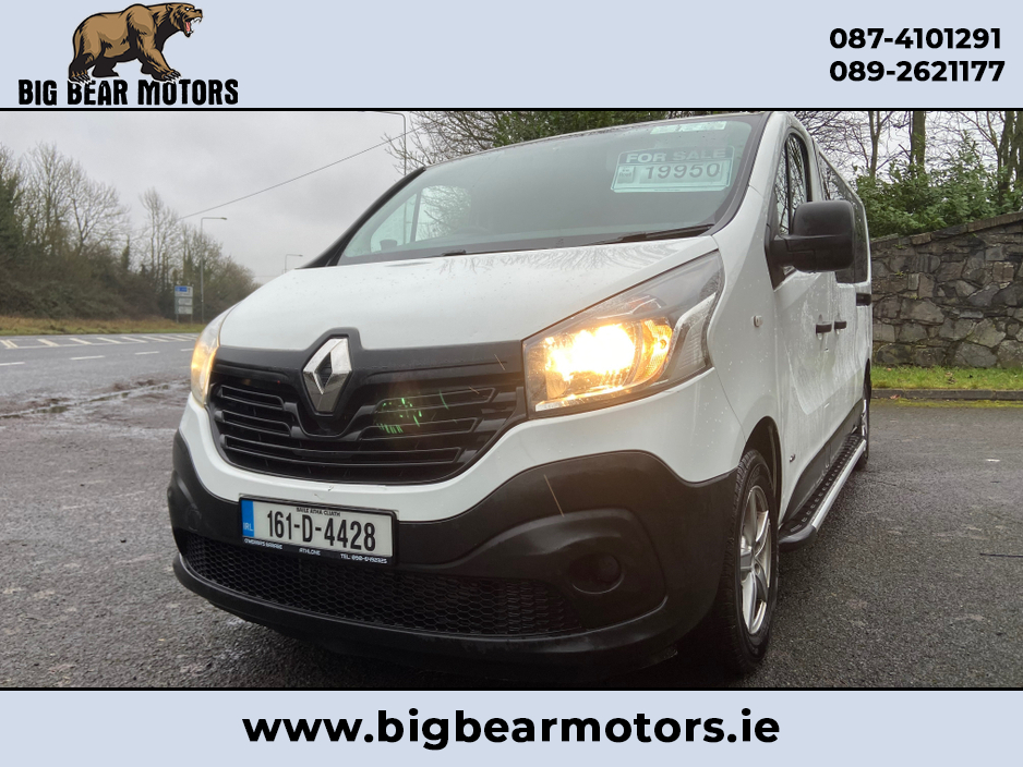 2016 Renault Trafic 9 Seat  Minibus 5 Door