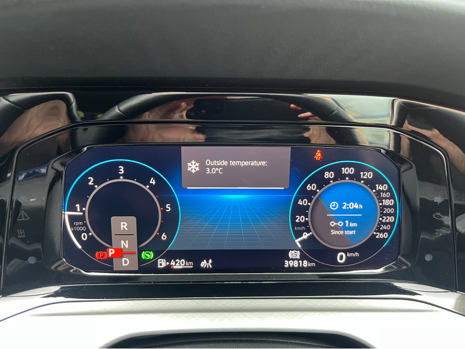 2022 Volkswagen Golf ADAVANCE AUTOMATIC 2.0 DIESEL //HEATED SEATS AND STEERING WHEEL//HEAD UP DISPLAY//REVERSE CAMERA//KEYLESS ENTRY// €27,950