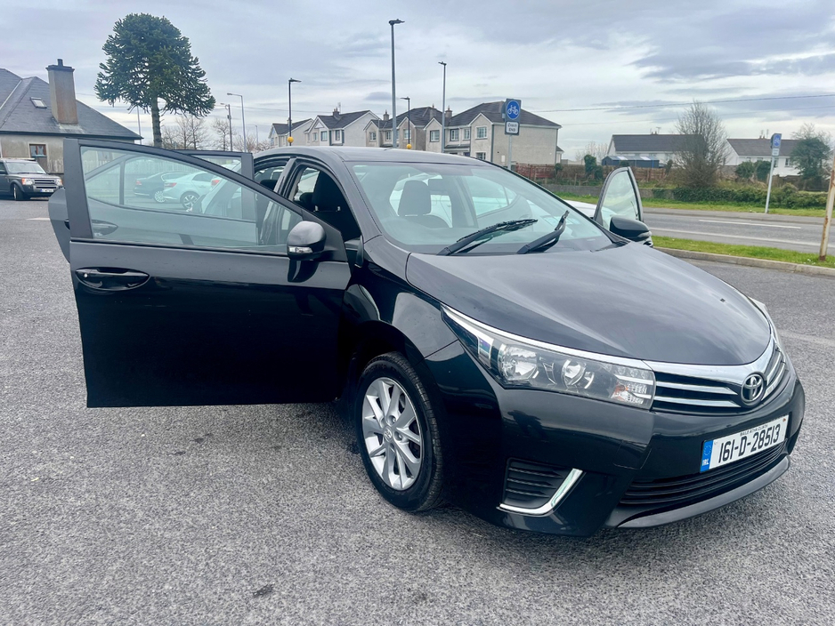 2016 Toyota Corolla - image 9