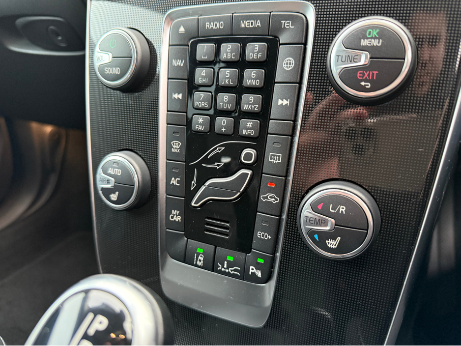 2019 Volvo V40 MOMENTUM - D4 2.0L DIESEL - AUTO - 12M WARRANTY - CAR: 1616