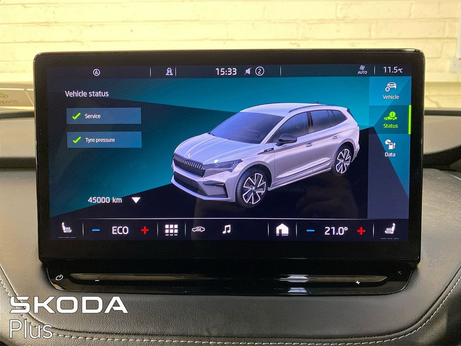 2022 Skoda Enyaq - image 13