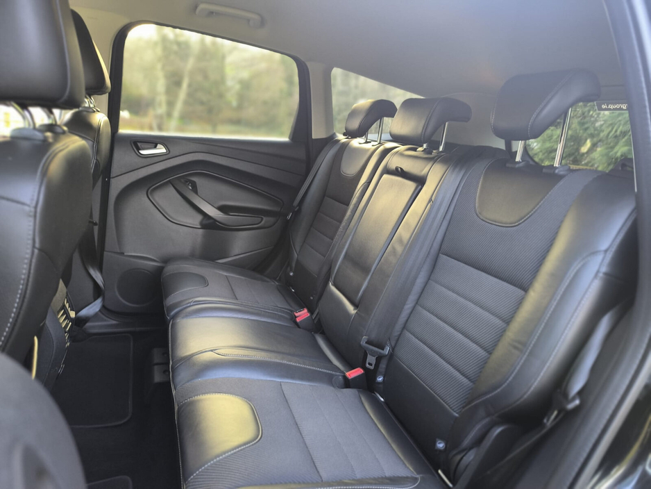 2016 Ford Kuga - image 28