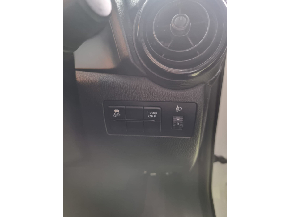 2016 Mazda Demio - image 18