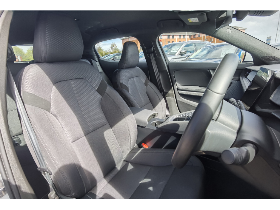 2023 Polestar 2 - image 9