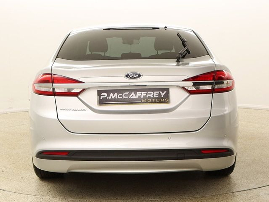 2020 Ford Mondeo - image 6