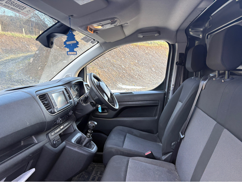 2024 Citroen Dispatch - image 7