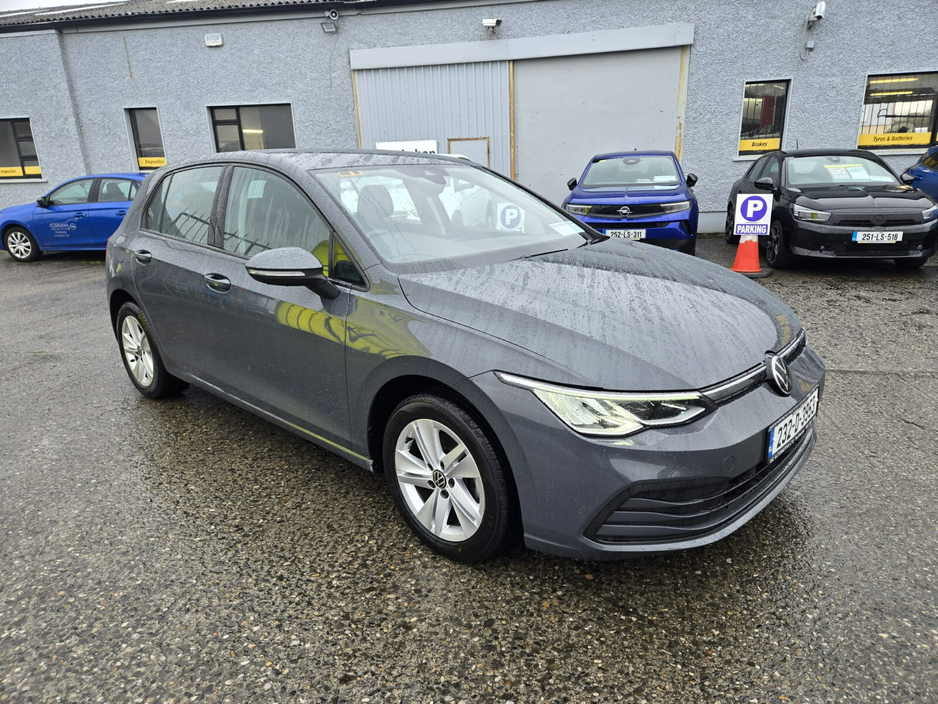 2023 Volkswagen Golf 1.0 TSI 110HP Life €25,950