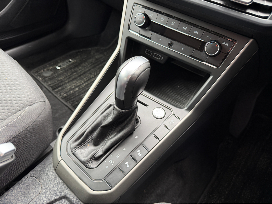 2020 Volkswagen Polo - image 18