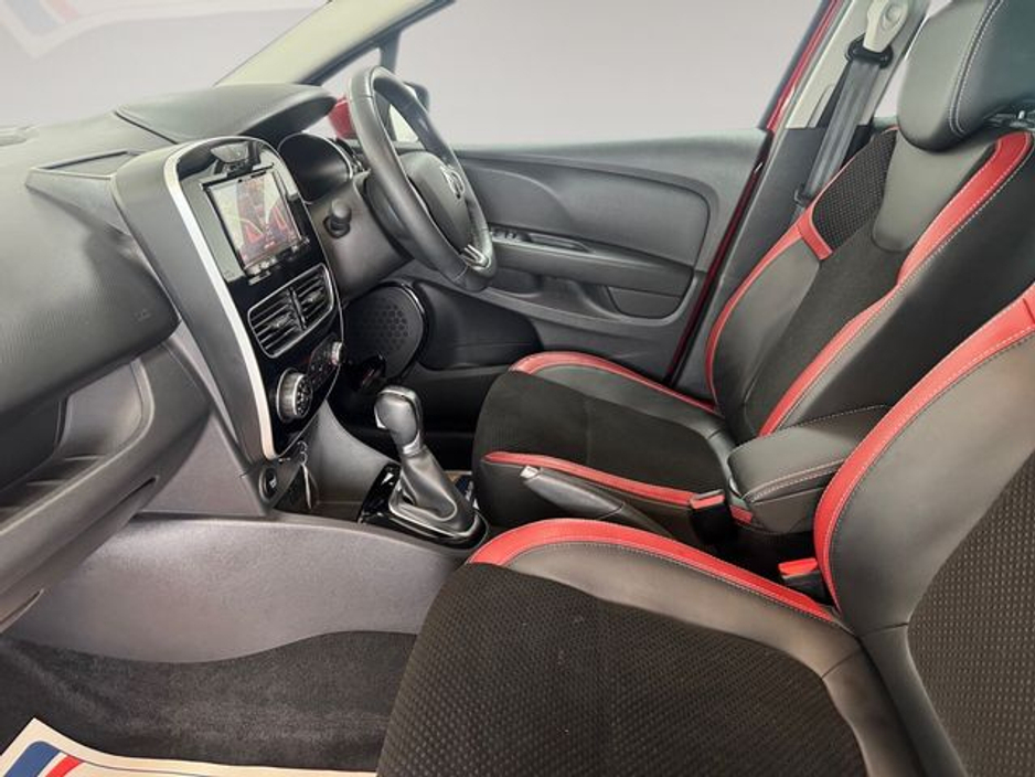 2019 Renault Clio - image 17