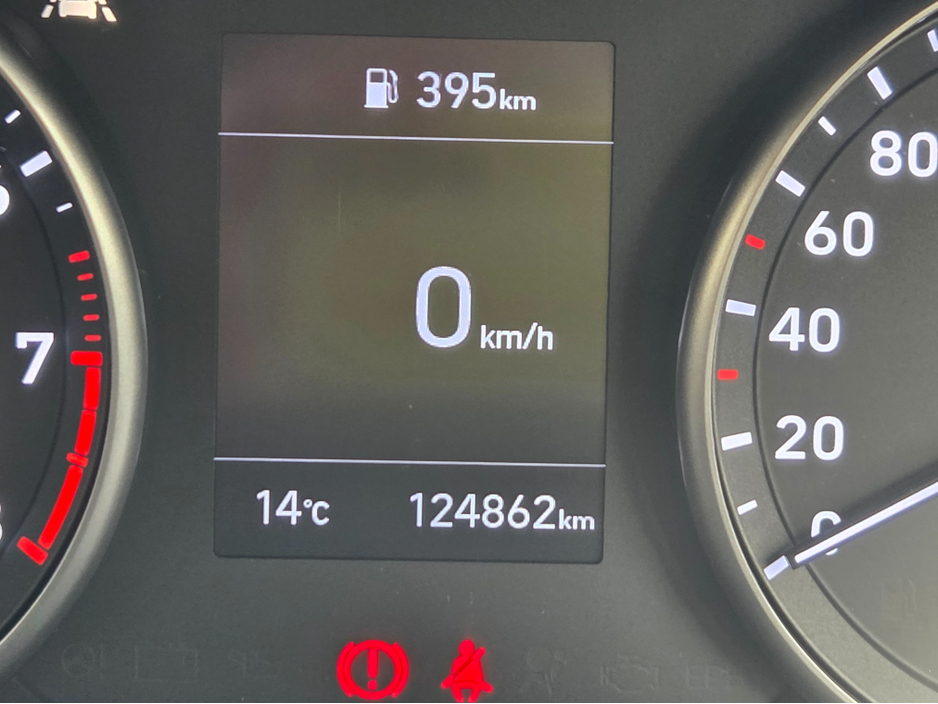 2022 Hyundai i30 - image 17