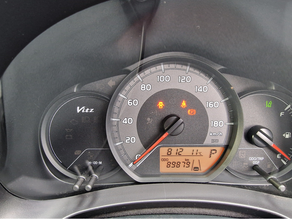 2018 Toyota Yaris - image 17