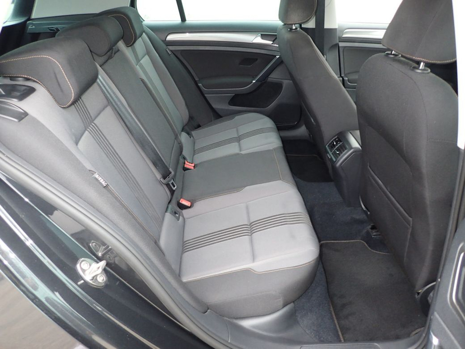 2016 Volkswagen Golf Highline 1.2 5Dr Automatic * Fabulous Spec * €15,750