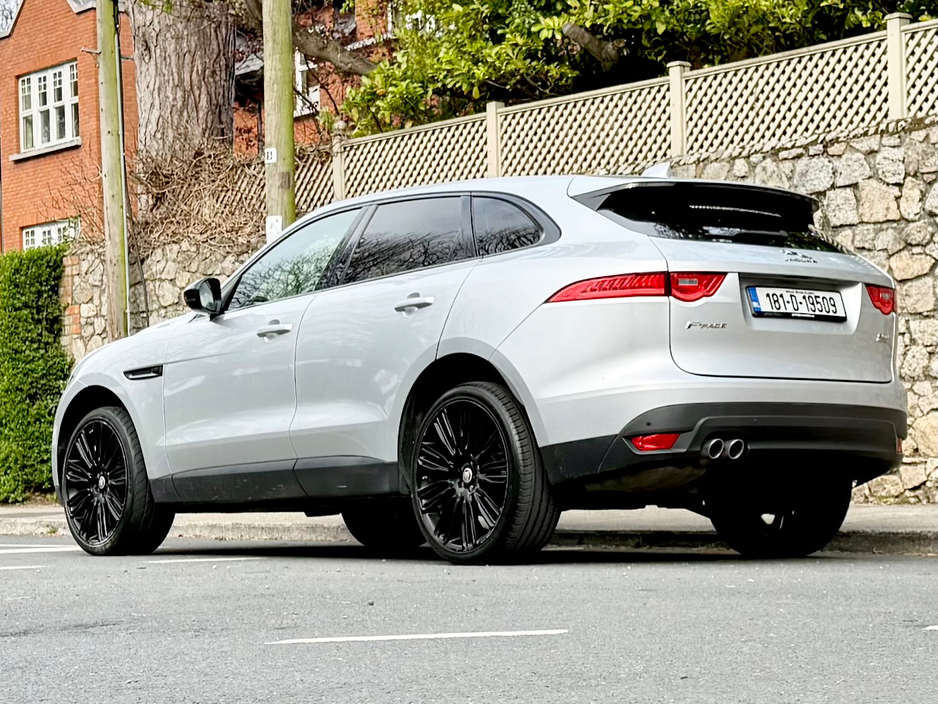 2018 Jaguar F-Pace - image 14