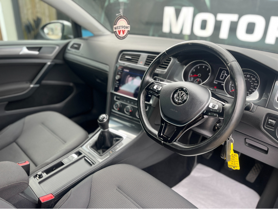 2017 Volkswagen Golf - image 7