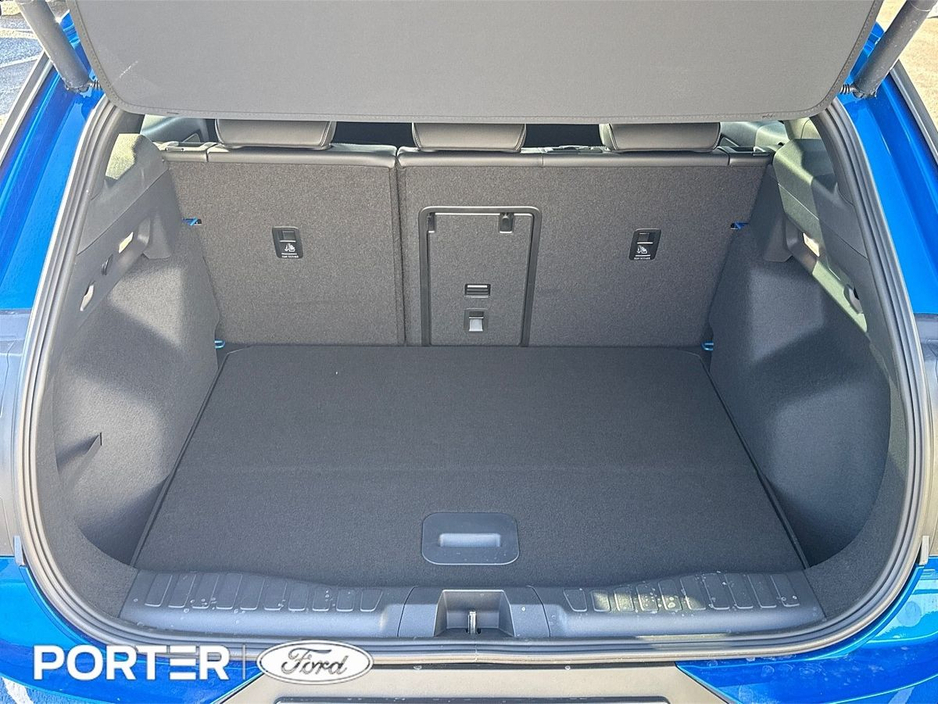 2026 Ford Explorer - image 13