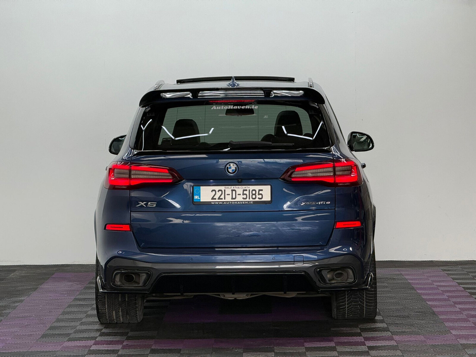 2022 BMW X5 - image 5