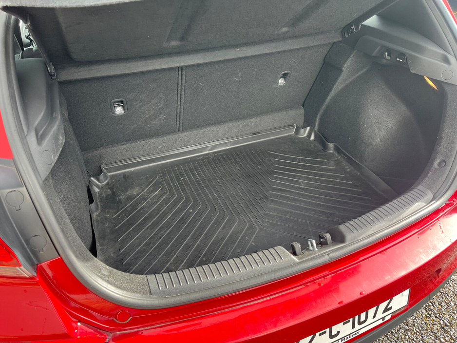 2017 Hyundai i30 - image 5