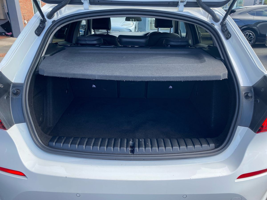 2021 BMW 1 Series - image 19