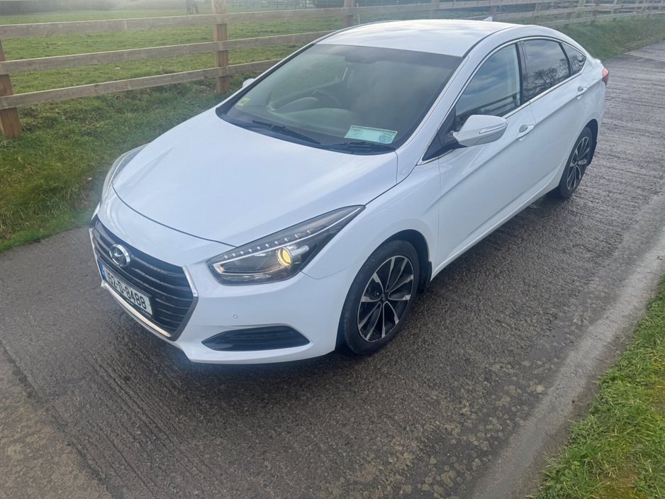 2015 Hyundai i40 Executive 1.7 Diesel €5,695
