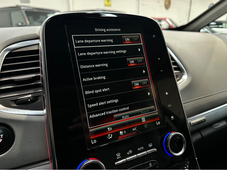 2016 Renault Espace - image 35