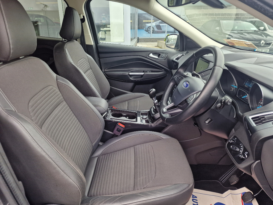 2018 Ford Kuga - image 16