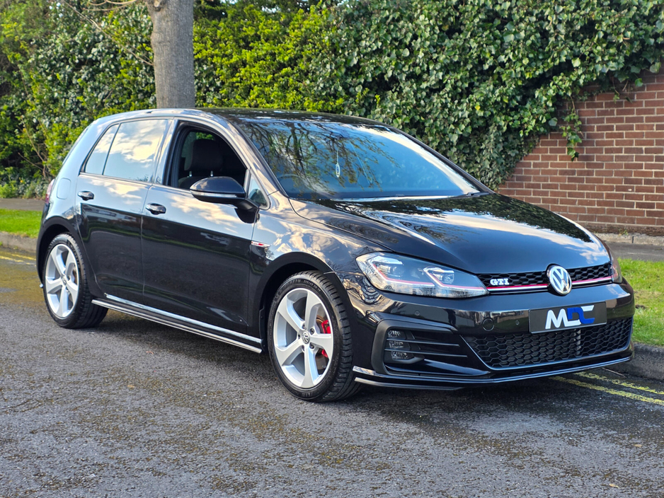 2017 Volkswagen Golf - image 5