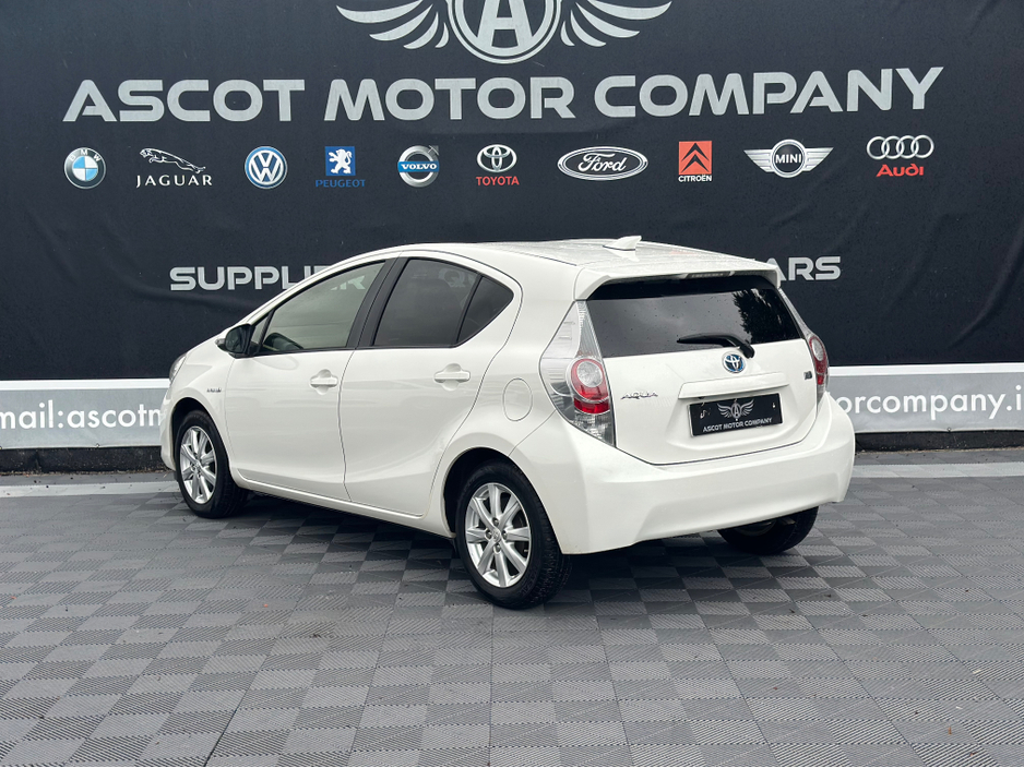 2014 Toyota Aqua Automatic €9,250