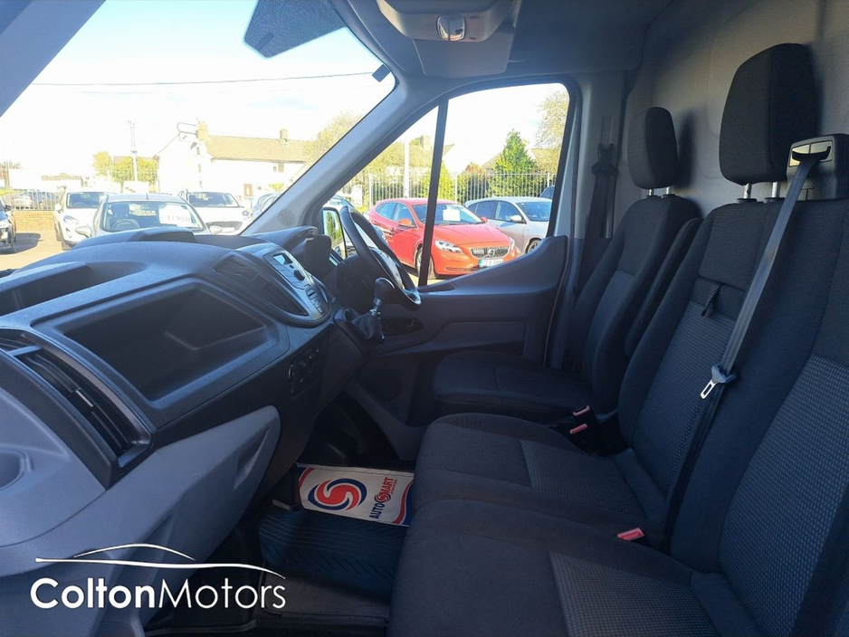 2019 Ford Transit - image 18
