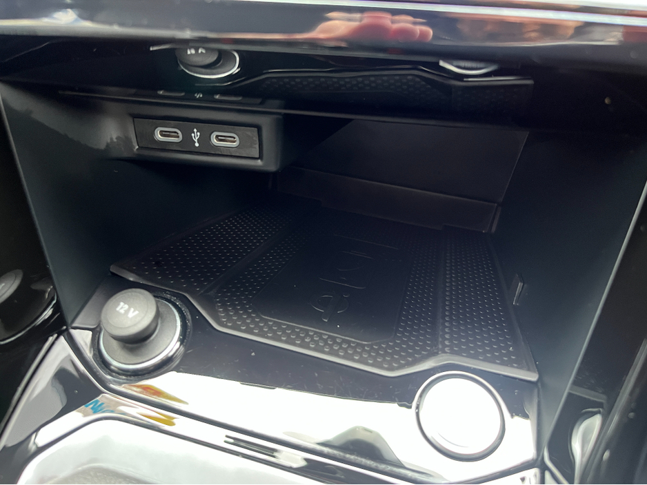 2023 Volkswagen T-Roc - image 19