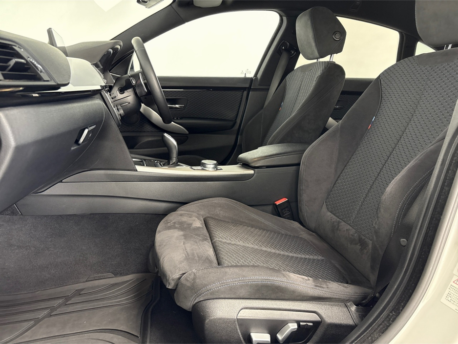 2017 BMW 4 Series - image 30