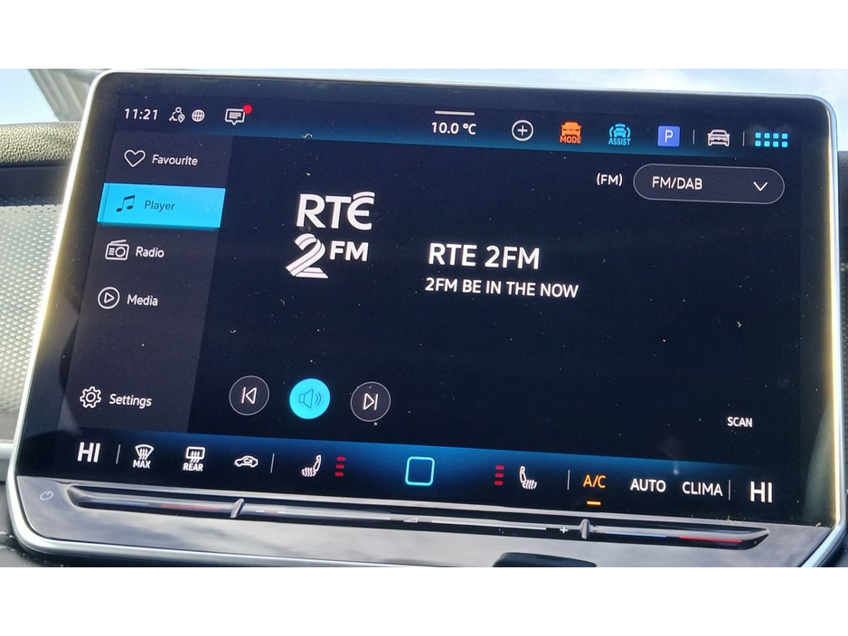 2025 Volkswagen Tayron - image 15