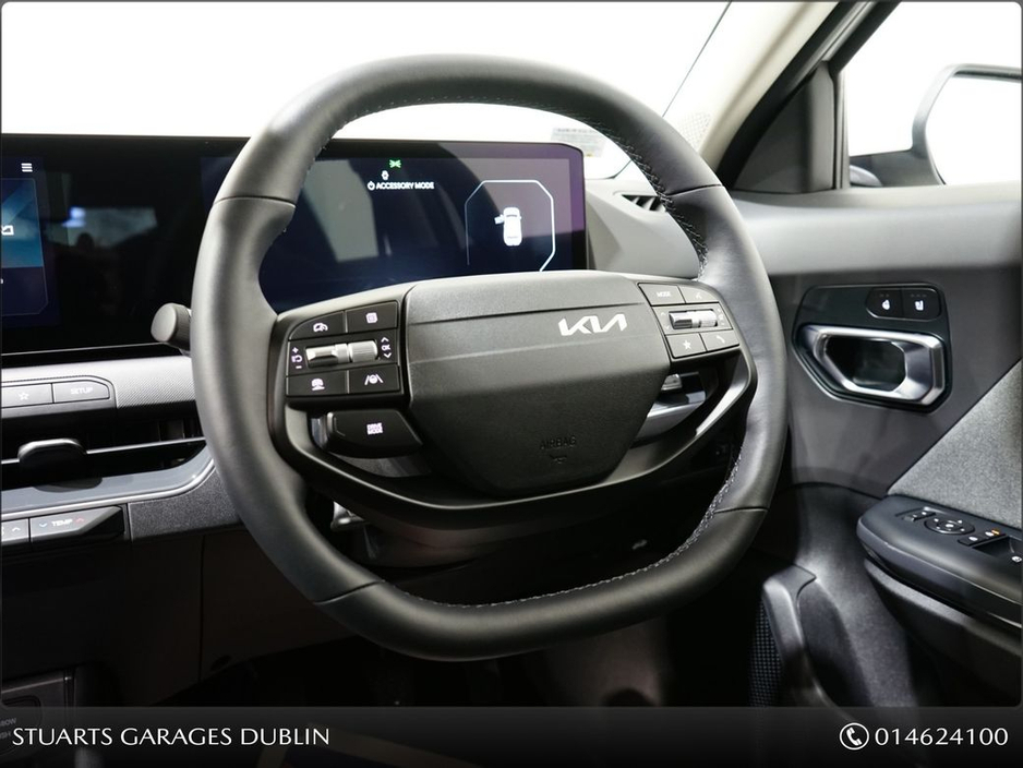 2026 Kia K4 - image 14
