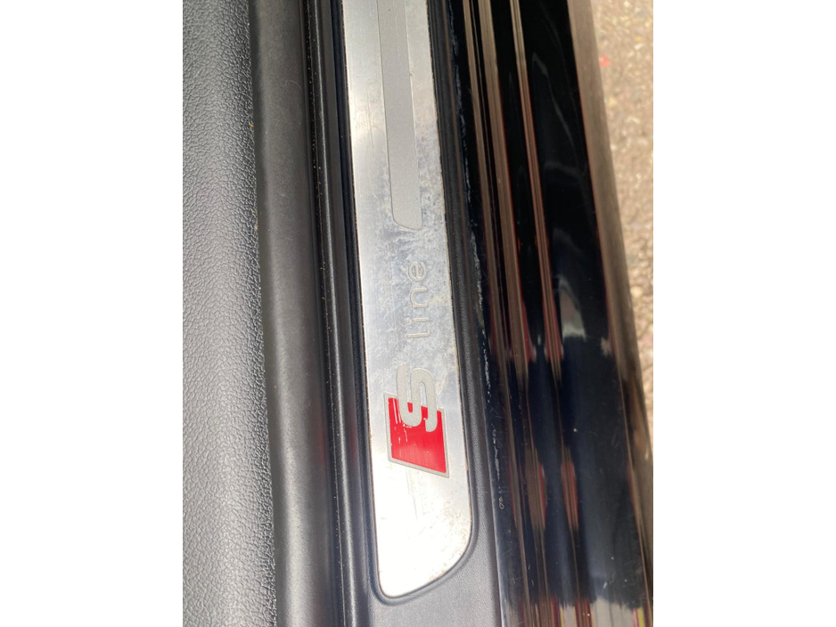 2015 Audi A4 - image 18