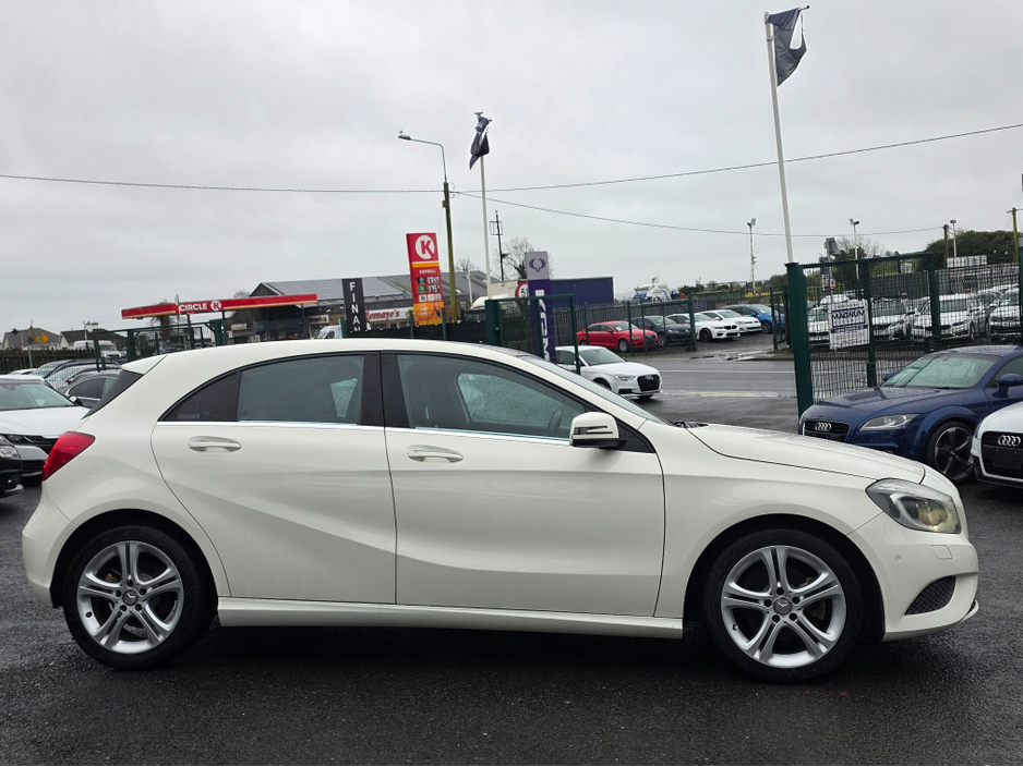 2015 Mercedes-Benz A Class A180  SUNFOOF PANO ROOF - HALF LEATHER HEATED SEATS - REV CAMERA - HI SPEC / SYSTEM LOW ROAD TAX BAND / SIMI DEALER €16,450