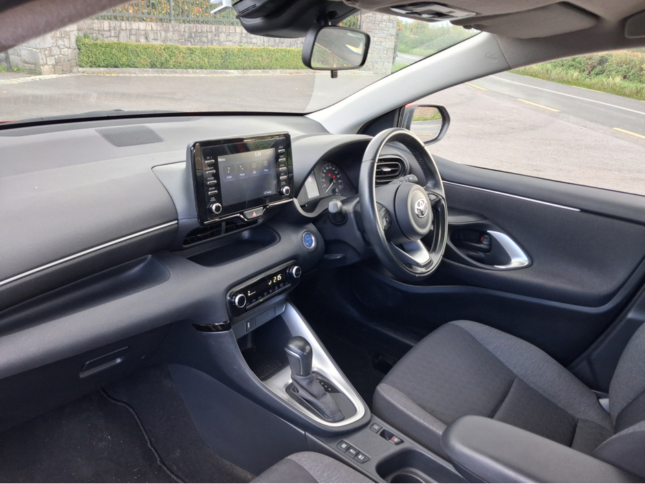 2022 Toyota Yaris 1.5 HYBRID 5DR AUTO 3 MONTH WARRANTY €18,950