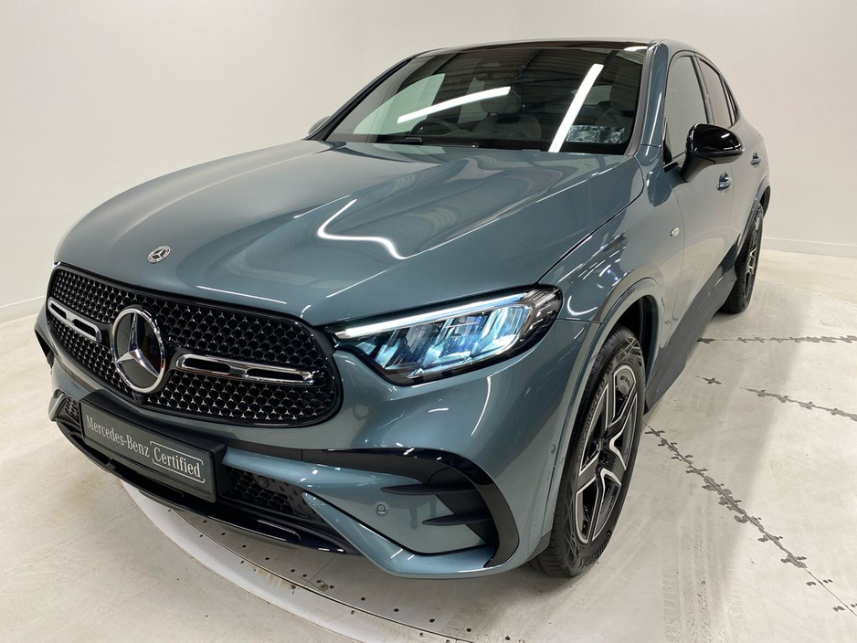 2025 Mercedes-Benz GLC Class - image 12