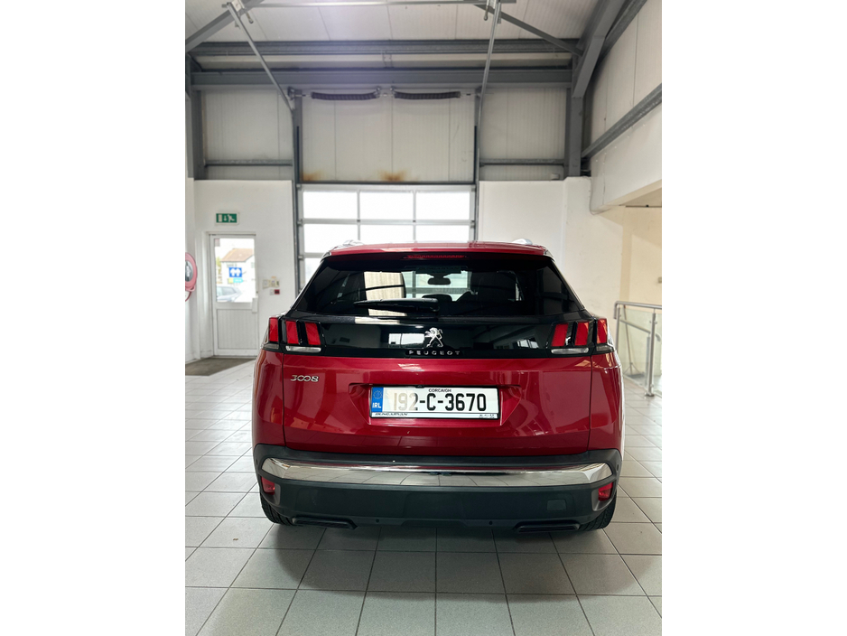 2019 Peugeot 3008 - image 5