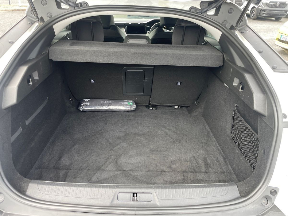 2023 Peugeot 408 - image 11