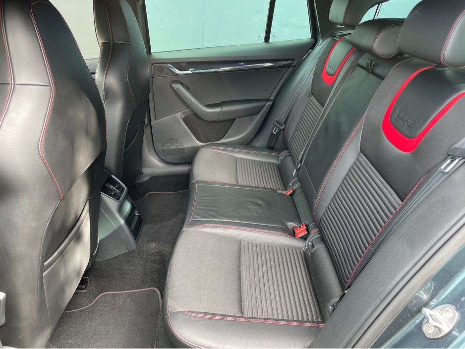 2016 Skoda Octavia - image 14