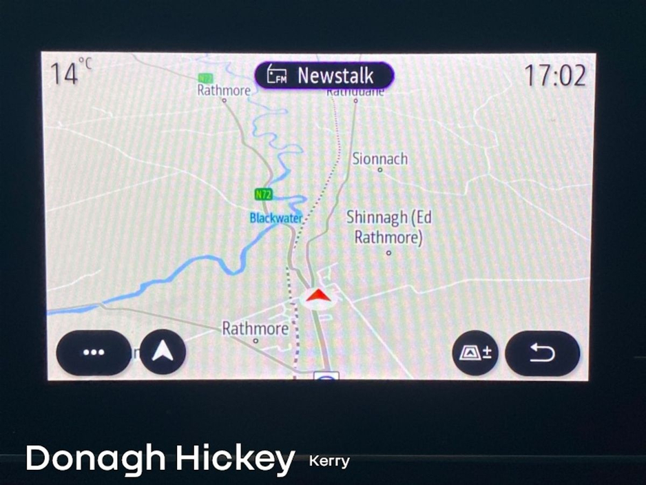 2022 Renault Trafic - image 18