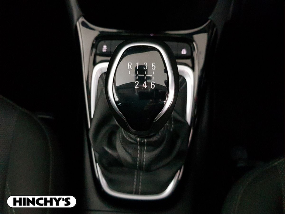 2023 Opel Crossland X - image 11