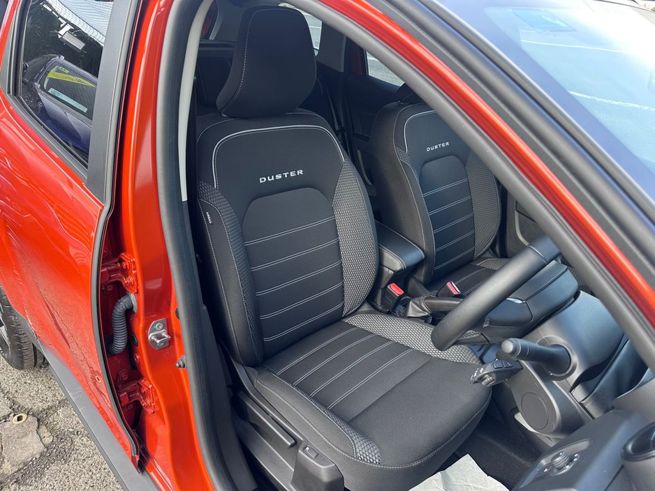 2022 Dacia Duster - image 7