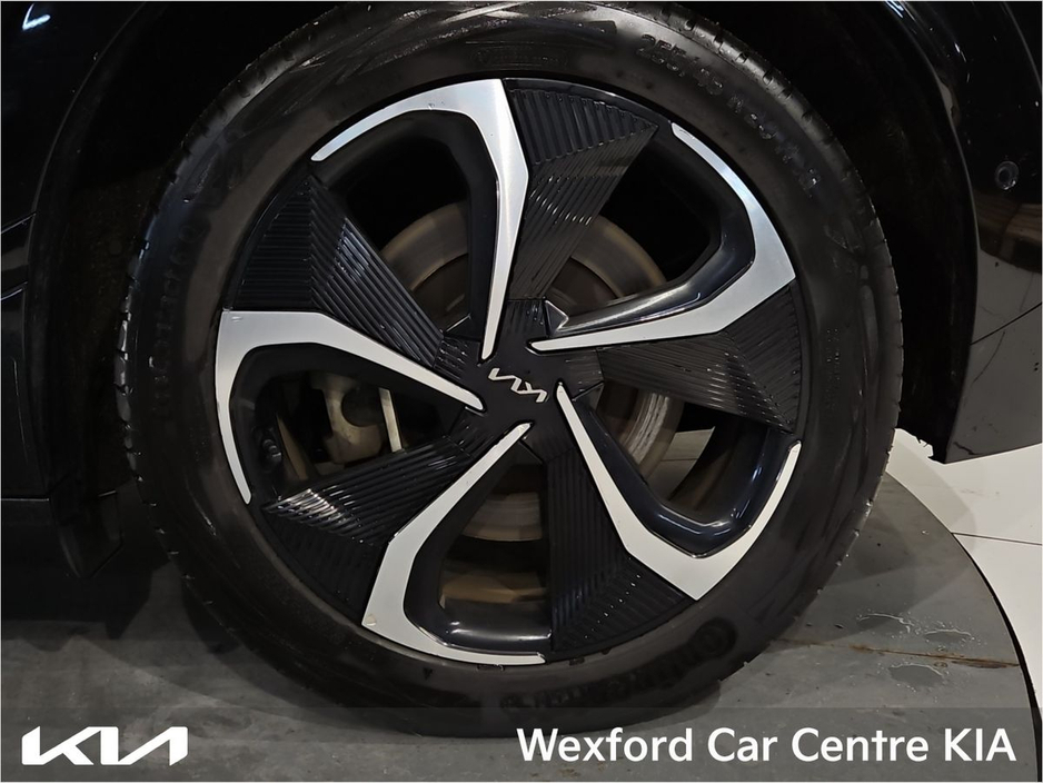 2023 Kia EV6 - image 9