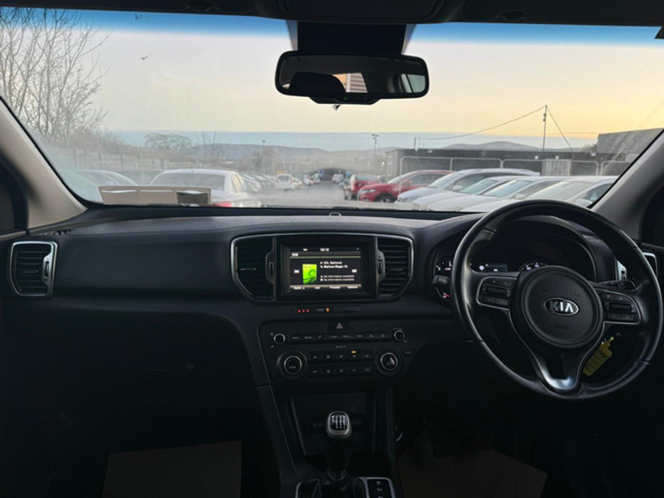 2016 Kia Sportage - image 9